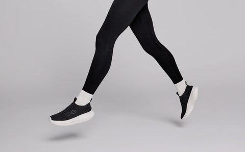 Women's OOmy Zen - Chalk Black