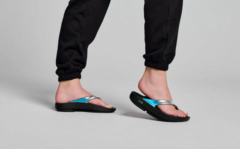 Women's OOlala Luxe Sandal - Frost (SALE)